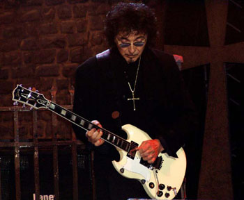 Tony Iommi, photo Ian Pollard