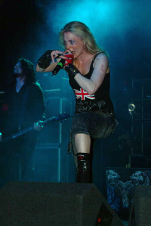 Arch Enemy, photo by Noel Buckley