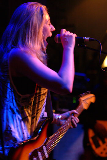 Joanne Shaw Taylor, photo by Noel Buckley