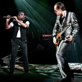 Ian Anderson and Joe Bonamassa, photo by Christie Goodwin