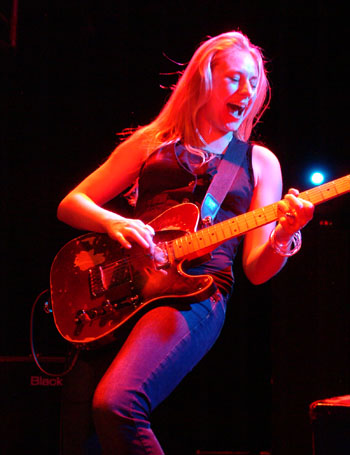 Joanne Shaw Taylor, photo by Noel Buckley