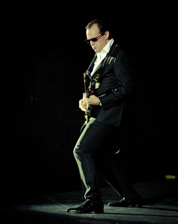 Joe Bonamassa, photo by Jerry Tremaine