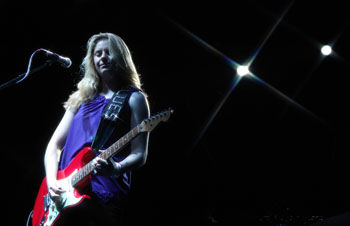 Joanne Shaw Taylor, photo by Andrew Lock