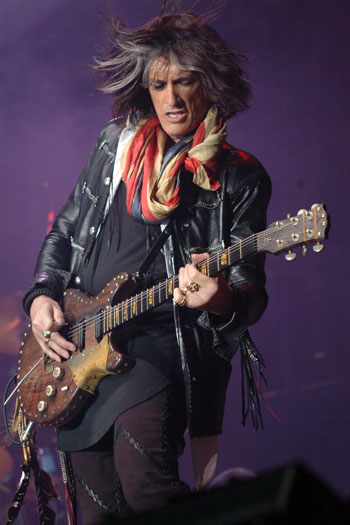 Joe Perry, photo by Noel Buckley