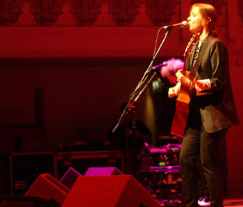 Suzanne Vega, photo by Noel Buckley