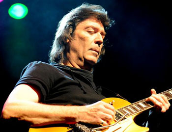 Steve Hackett, photo by Lee Millward