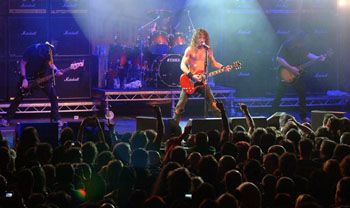 Airbourne, photo by Noel Buckley