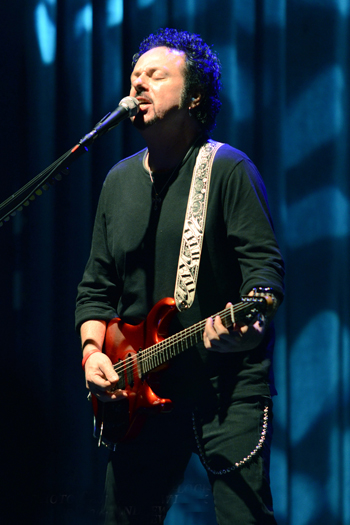 Steve Lukather, photo by Andrew Lock