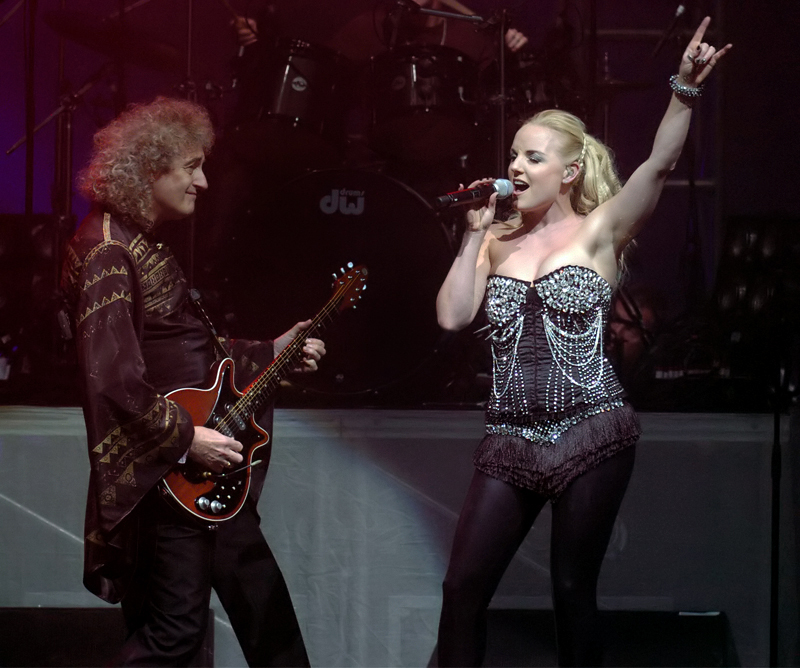 Brian May & Kerry Ellis, photo by Steve Goudie