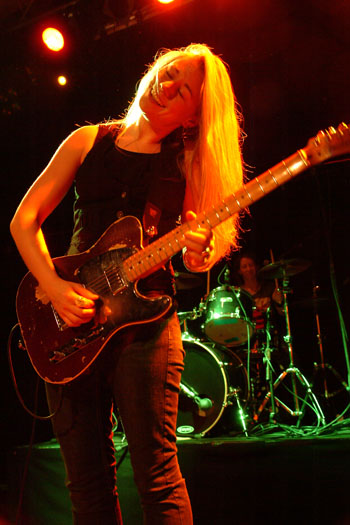 Joanne Shaw Taylor, photo by Noel Buckley