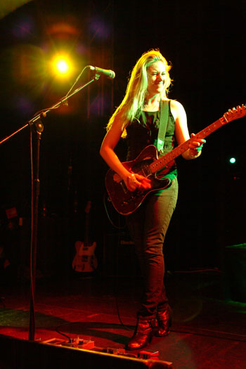 Joanne Shaw Taylor, photo by Noel Buckley