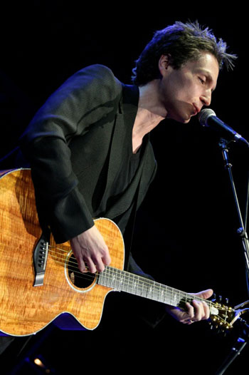 Richard Marx, photo by Leslie Linyard