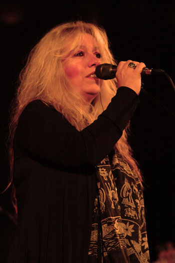 Judie Tzuke, photo by Noel Buckley