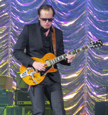 Joe Bonamassa, photo by David Randall