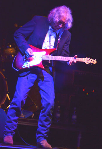 Albert Lee, photo by Andrew Lock