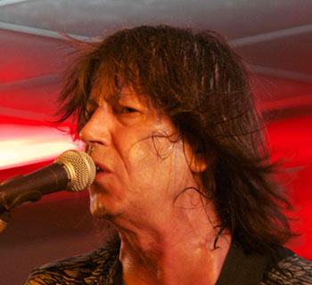 Pat Travers, photo by Ken Hampson